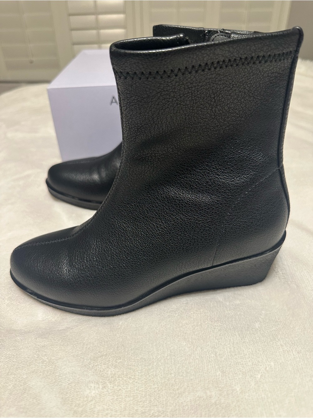 AEROSOLES Black Wedge Ankle Booties